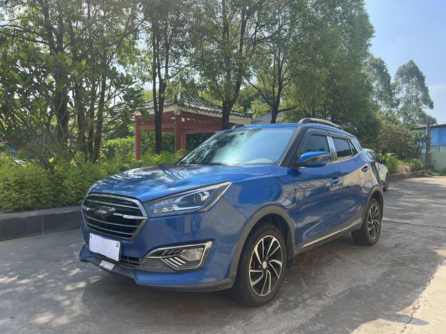 Zotye Zotye T300 в цвете и кузовом – это идеальный выбор среди китайских автомобилей. Доступная цена и надежность гарантированы.