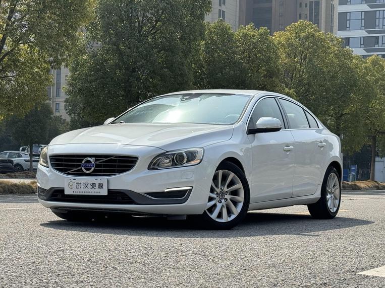 Volvo Volvo S60 в цвете и кузовом – это идеальный выбор среди китайских автомобилей. Доступная цена и надежность гарантированы.