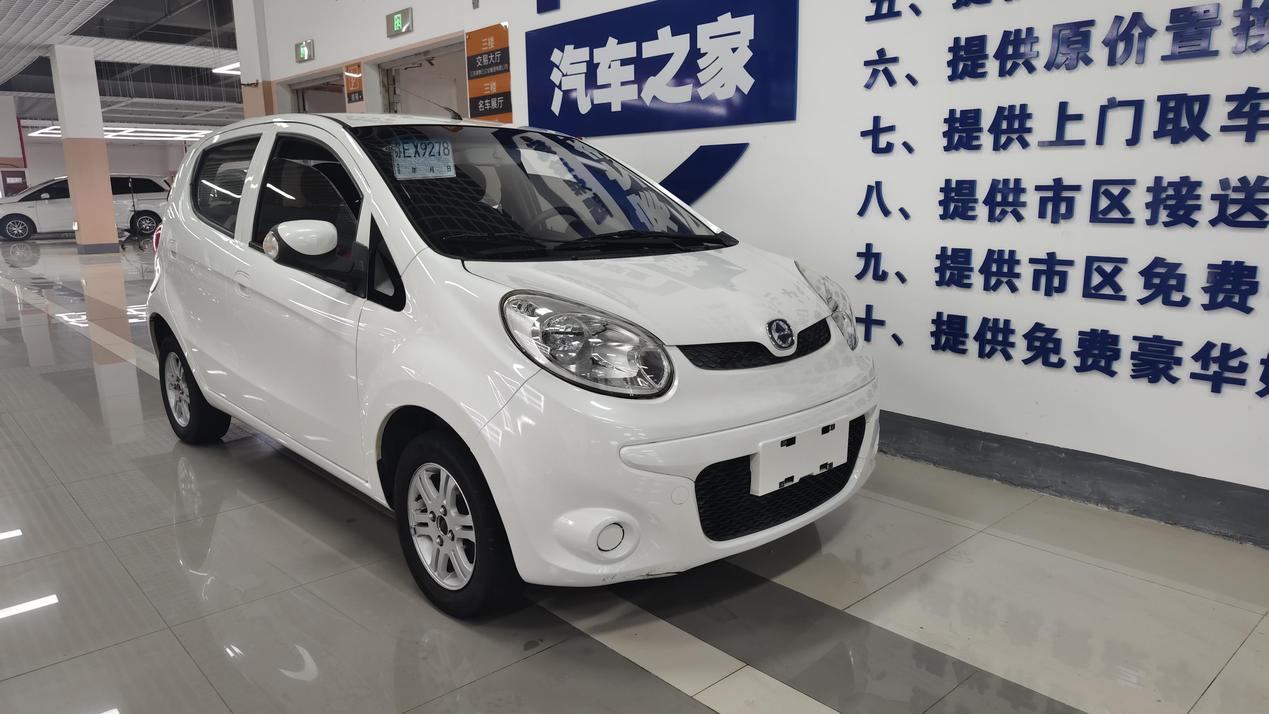 JMEV JMEV Jiangling E200L в цвете и кузовом – это идеальный выбор среди китайских автомобилей. Доступная цена и надежность гарантированы.