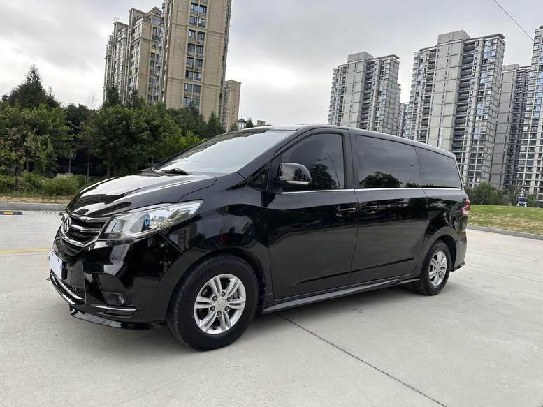 SAIC MAXUS SAIC MAXUS G10 в цвете и кузовом – это идеальный выбор среди китайских автомобилей. Доступная цена и надежность гарантированы.