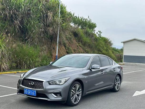 Infiniti Infiniti Q50L в цвете и кузовом – это идеальный выбор среди китайских автомобилей. Доступная цена и надежность гарантированы.