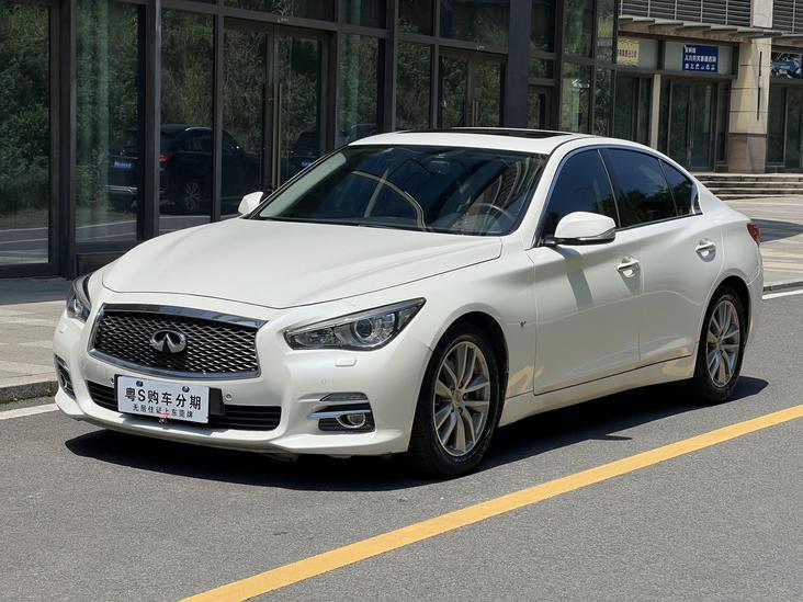 Infiniti Infiniti Q50 в цвете и кузовом – это идеальный выбор среди китайских автомобилей. Доступная цена и надежность гарантированы.