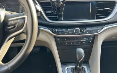 Audi Audi A8 в цвете и кузовом – это идеальный выбор среди китайских автомобилей. Доступная цена и надежность гарантированы.