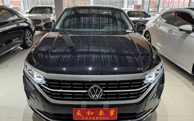 Volkswagen Volkswagen Magotan в цвете и кузовом – это идеальный выбор среди китайских автомобилей. Доступная цена и надежность гарантированы.