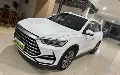 BYD BYD Song L DM-i в цвете и кузовом – это идеальный выбор среди китайских автомобилей. Доступная цена и надежность гарантированы.