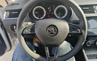 Audi Audi A8 в цвете и кузовом – это идеальный выбор среди китайских автомобилей. Доступная цена и надежность гарантированы.