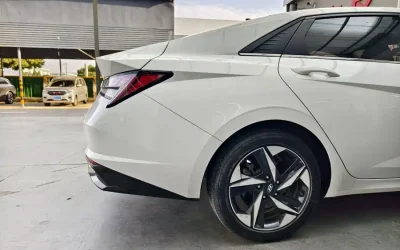 Hyundai Hyundai Elantra в цвете и кузовом – это идеальный выбор среди китайских автомобилей. Доступная цена и надежность гарантированы.