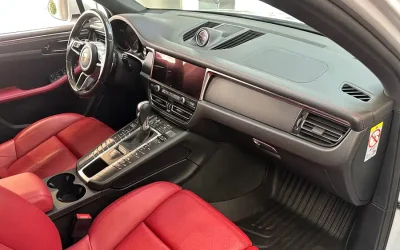 Porsche Porsche Cayenne в цвете и кузовом – это идеальный выбор среди китайских автомобилей. Доступная цена и надежность гарантированы.