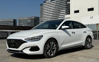 Hyundai Hyundai Elantra в цвете и кузовом – это идеальный выбор среди китайских автомобилей. Доступная цена и надежность гарантированы.