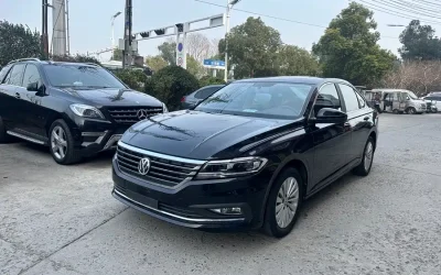 Volkswagen Volkswagen Golf в цвете и кузовом – это идеальный выбор среди китайских автомобилей. Доступная цена и надежность гарантированы.