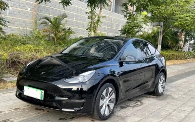 Audi Audi A8 в цвете и кузовом – это идеальный выбор среди китайских автомобилей. Доступная цена и надежность гарантированы.