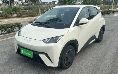 BYD BYD Song L DM-i в цвете и кузовом – это идеальный выбор среди китайских автомобилей. Доступная цена и надежность гарантированы.