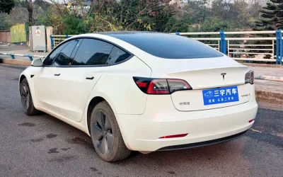 Audi Audi A8 в цвете и кузовом – это идеальный выбор среди китайских автомобилей. Доступная цена и надежность гарантированы.