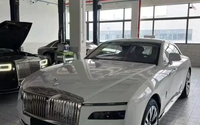 Audi Audi A8 в цвете и кузовом – это идеальный выбор среди китайских автомобилей. Доступная цена и надежность гарантированы.