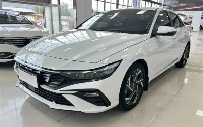 Hyundai Hyundai Elantra в цвете и кузовом – это идеальный выбор среди китайских автомобилей. Доступная цена и надежность гарантированы.