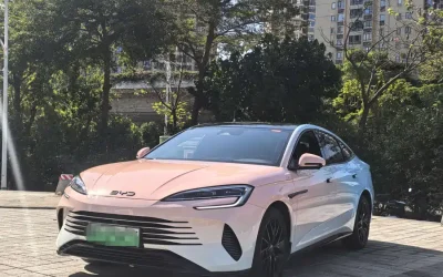BYD BYD Seal 05 DM-i в цвете и кузовом – это идеальный выбор среди китайских автомобилей. Доступная цена и надежность гарантированы.