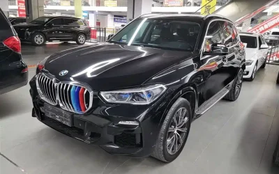 BMW BMW 3 Series в цвете и кузовом – это идеальный выбор среди китайских автомобилей. Доступная цена и надежность гарантированы.