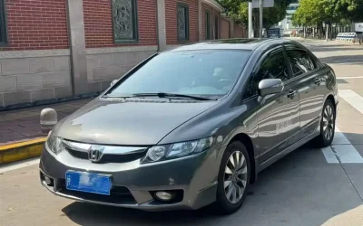 Honda Honda Jade в цвете и кузовом – это идеальный выбор среди китайских автомобилей. Доступная цена и надежность гарантированы.