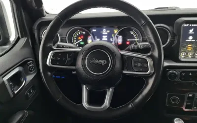 Audi Audi A8 в цвете и кузовом – это идеальный выбор среди китайских автомобилей. Доступная цена и надежность гарантированы.