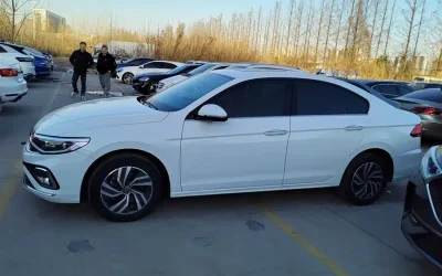Volkswagen Volkswagen Lavida в цвете и кузовом – это идеальный выбор среди китайских автомобилей. Доступная цена и надежность гарантированы.