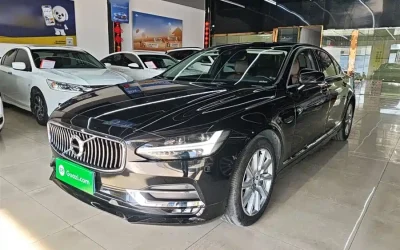 Volvo volvo XC40 recharge в цвете и кузовом – это идеальный выбор среди китайских автомобилей. Доступная цена и надежность гарантированы.