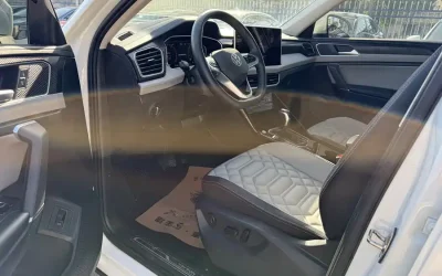 Volkswagen Volkswagen Jetta в цвете и кузовом – это идеальный выбор среди китайских автомобилей. Доступная цена и надежность гарантированы.