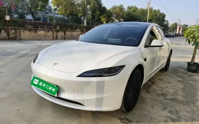 Audi Audi A8 в цвете и кузовом – это идеальный выбор среди китайских автомобилей. Доступная цена и надежность гарантированы.