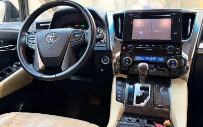 Toyota Toyota Corolla Cross в цвете и кузовом – это идеальный выбор среди китайских автомобилей. Доступная цена и надежность гарантированы.