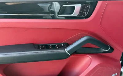 Porsche Porsche Cayenne в цвете и кузовом – это идеальный выбор среди китайских автомобилей. Доступная цена и надежность гарантированы.