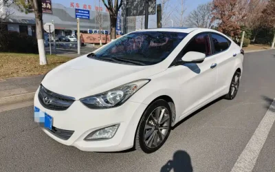 Hyundai Hyundai Elantra в цвете и кузовом – это идеальный выбор среди китайских автомобилей. Доступная цена и надежность гарантированы.