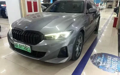 BMW BMW 3 Series в цвете и кузовом – это идеальный выбор среди китайских автомобилей. Доступная цена и надежность гарантированы.
