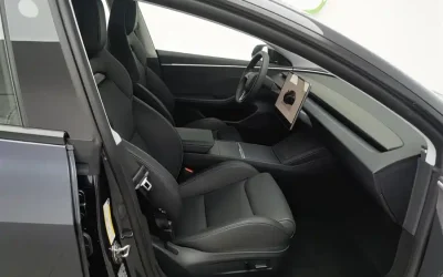 Audi Audi A8 в цвете и кузовом – это идеальный выбор среди китайских автомобилей. Доступная цена и надежность гарантированы.