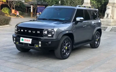 Jetour Shanhai Jetour Traveller C-DM в цвете и кузовом – это идеальный выбор среди китайских автомобилей. Доступная цена и надежность гарантированы.