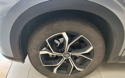 BYD BYD Song L DM-i в цвете и кузовом – это идеальный выбор среди китайских автомобилей. Доступная цена и надежность гарантированы.