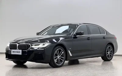 BMW BMW 3 Series в цвете и кузовом – это идеальный выбор среди китайских автомобилей. Доступная цена и надежность гарантированы.