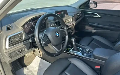BMW BMW 3 Series в цвете и кузовом – это идеальный выбор среди китайских автомобилей. Доступная цена и надежность гарантированы.