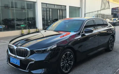BMW BMW X6 в цвете и кузовом – это идеальный выбор среди китайских автомобилей. Доступная цена и надежность гарантированы.