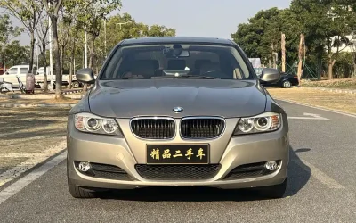BMW BMW 3 Series в цвете и кузовом – это идеальный выбор среди китайских автомобилей. Доступная цена и надежность гарантированы.