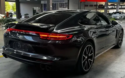 Porsche Porsche Cayenne в цвете и кузовом – это идеальный выбор среди китайских автомобилей. Доступная цена и надежность гарантированы.