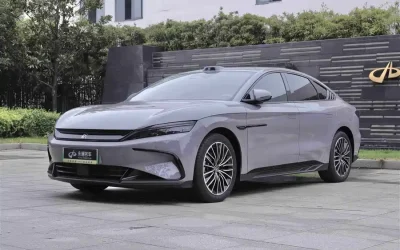 BYD BYD Seal 05 DM-i в цвете и кузовом – это идеальный выбор среди китайских автомобилей. Доступная цена и надежность гарантированы.