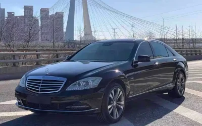 Mercedes-Benz Mercedes-Benz E-Class в цвете и кузовом – это идеальный выбор среди китайских автомобилей. Доступная цена и надежность гарантированы.