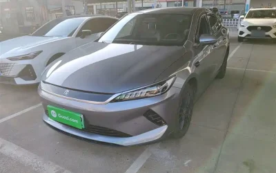 BYD BYD Song L DM-i в цвете и кузовом – это идеальный выбор среди китайских автомобилей. Доступная цена и надежность гарантированы.