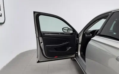 Volkswagen Volkswagen Jetta в цвете и кузовом – это идеальный выбор среди китайских автомобилей. Доступная цена и надежность гарантированы.