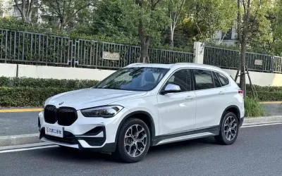 BMW BMW 3 Series в цвете и кузовом – это идеальный выбор среди китайских автомобилей. Доступная цена и надежность гарантированы.