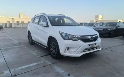 BYD Song BYD Song в цвете BYD Song и кузовом BYD Song – это идеальный выбор среди китайских автомобилей. Доступная цена и надежность гарантированы.
