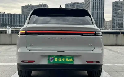 Audi Audi A8 в цвете и кузовом – это идеальный выбор среди китайских автомобилей. Доступная цена и надежность гарантированы.