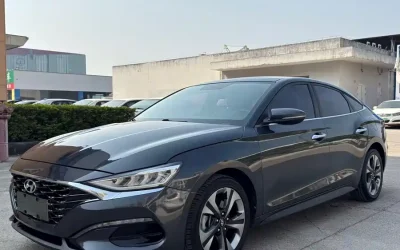 Hyundai Hyundai Elantra в цвете и кузовом – это идеальный выбор среди китайских автомобилей. Доступная цена и надежность гарантированы.