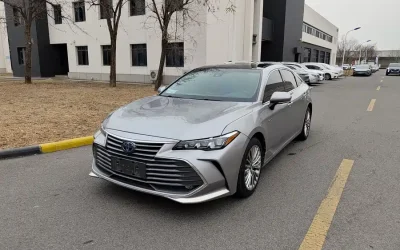 Toyota Toyota Corolla Cross в цвете и кузовом – это идеальный выбор среди китайских автомобилей. Доступная цена и надежность гарантированы.