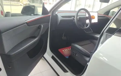 Audi Audi A8 в цвете и кузовом – это идеальный выбор среди китайских автомобилей. Доступная цена и надежность гарантированы.