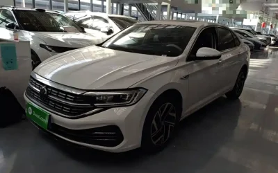 Volkswagen Volkswagen Sagitar в цвете и кузовом – это идеальный выбор среди китайских автомобилей. Доступная цена и надежность гарантированы.